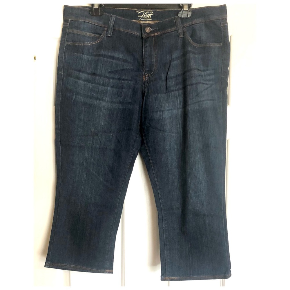 Old Navy The Flirt Capri Jeans Size 14 Dark Wash Stretch Denim